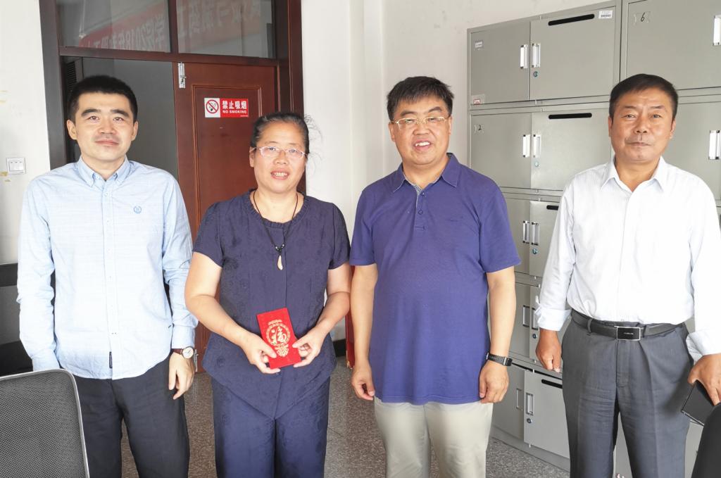 校领导教师节慰问一线教师-绥化学院